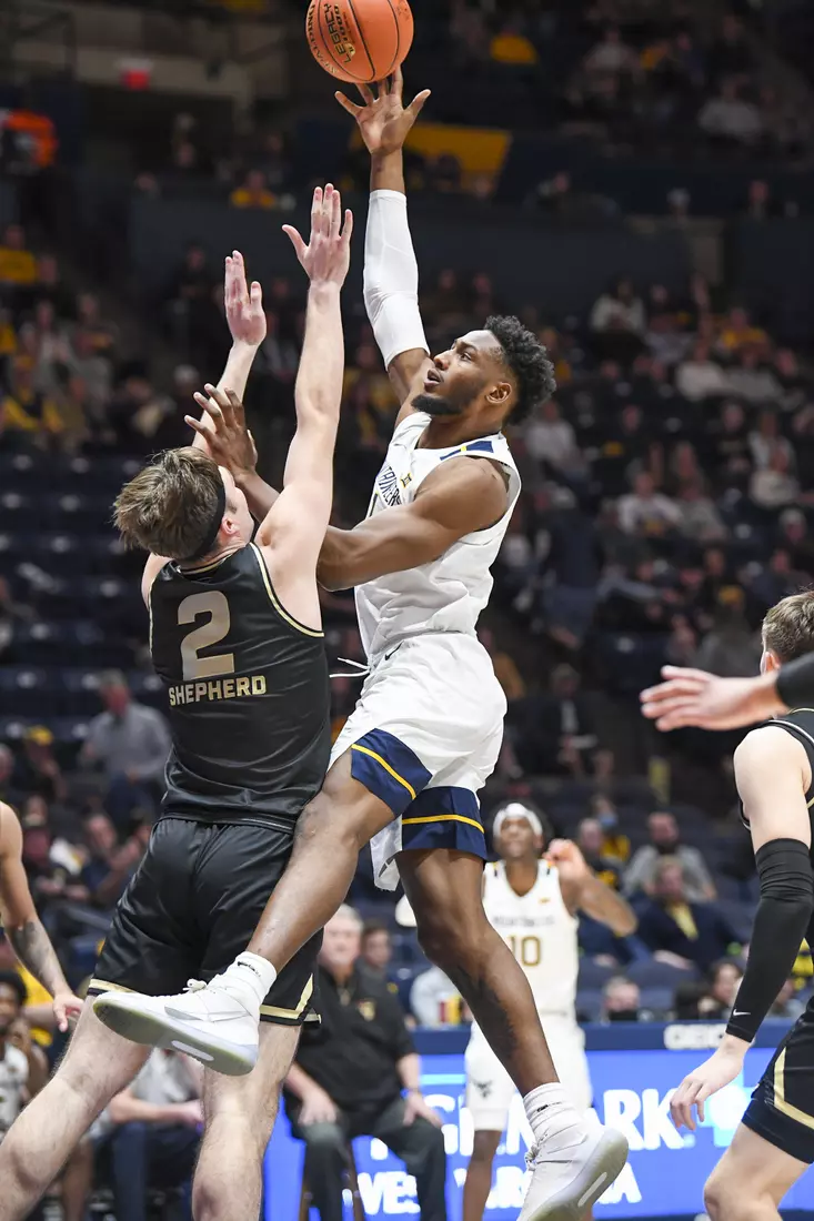 Pauly Paulicap shoots in the paint.