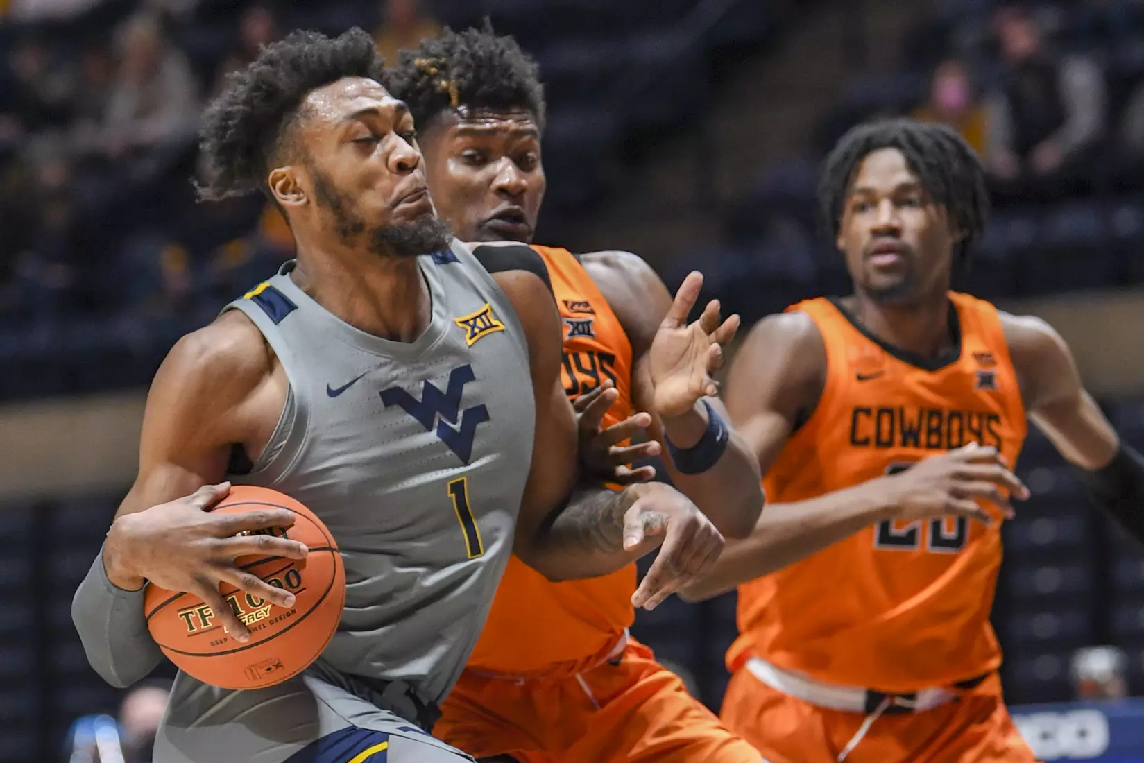 Derek Culver drives.