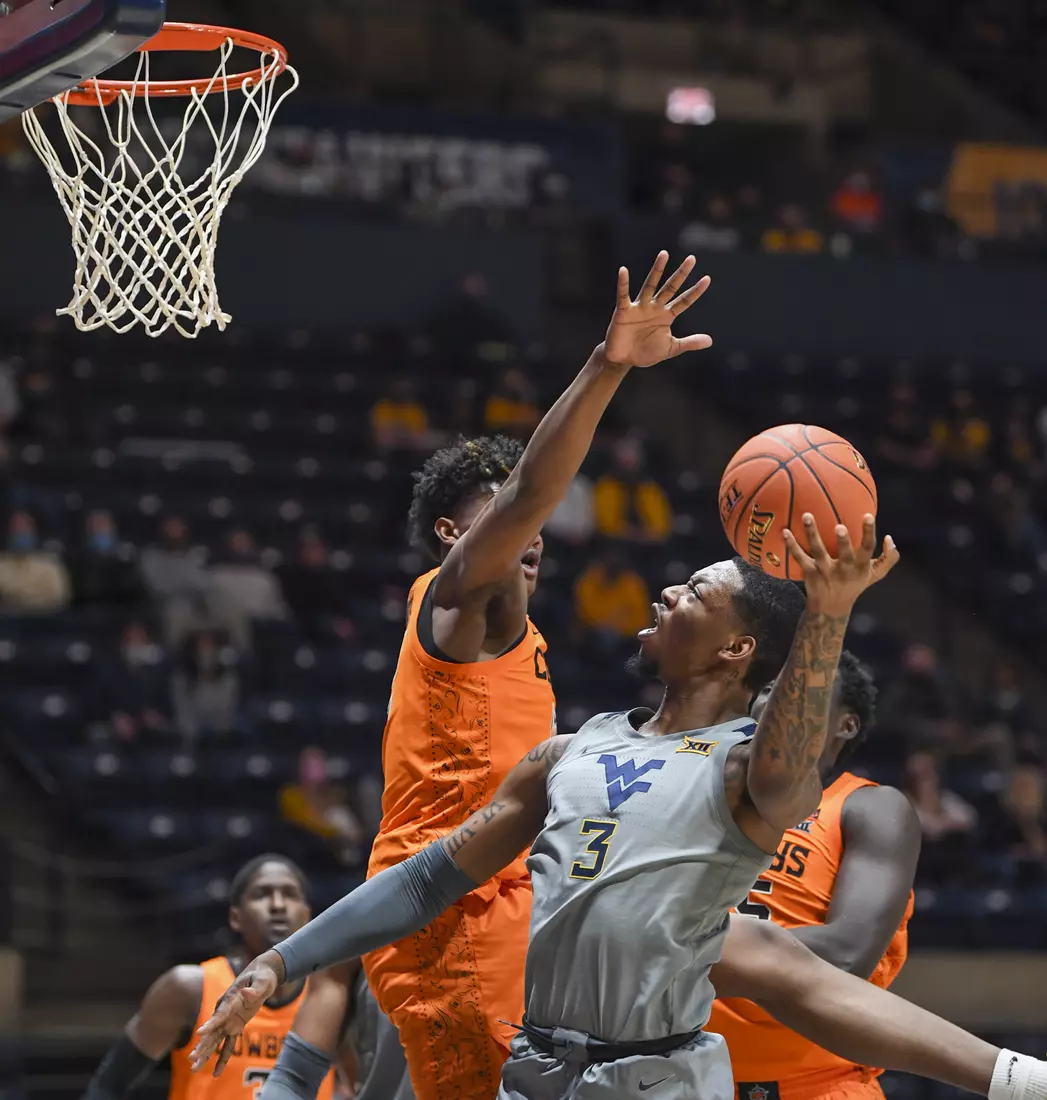Gabe Osabuohien shoots.