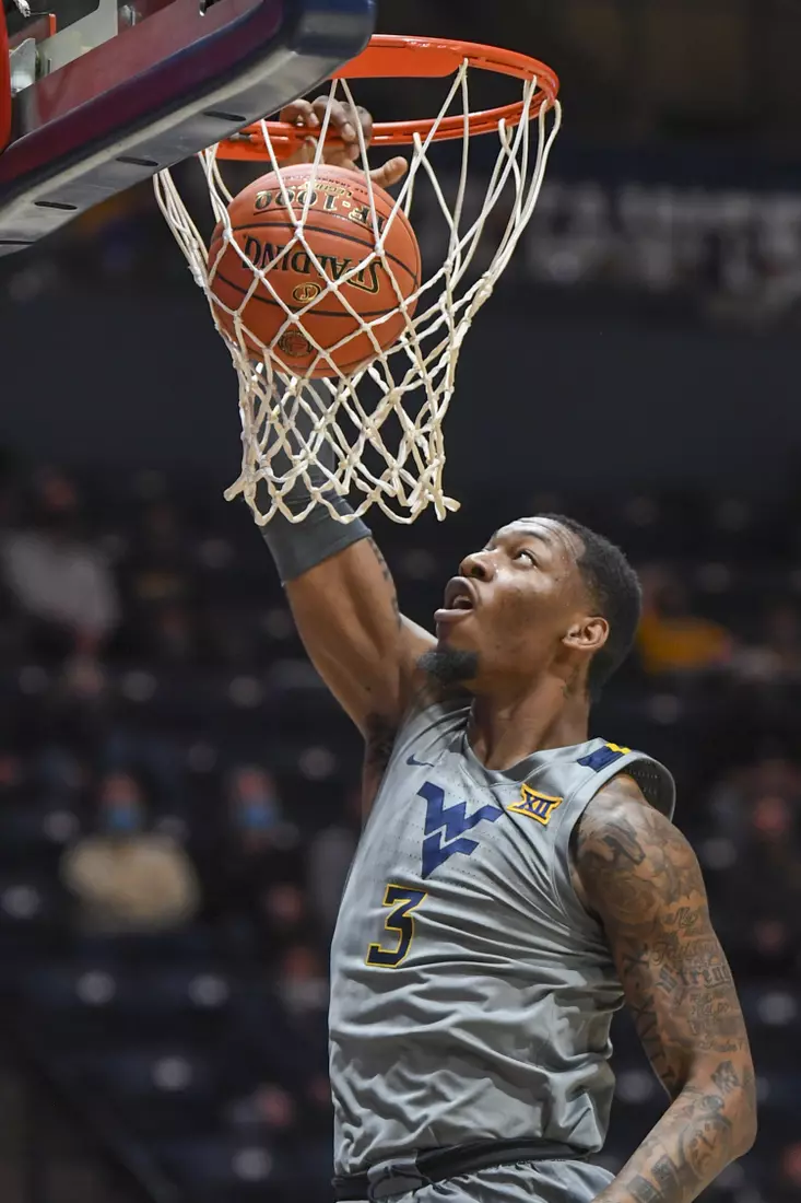 Gabe Osabuohien slams.