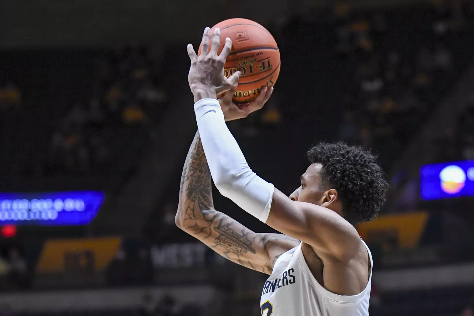 Jalen Bridges hits a three-pointer.