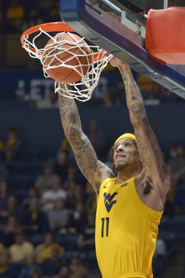 Jalen Bridges dunks.