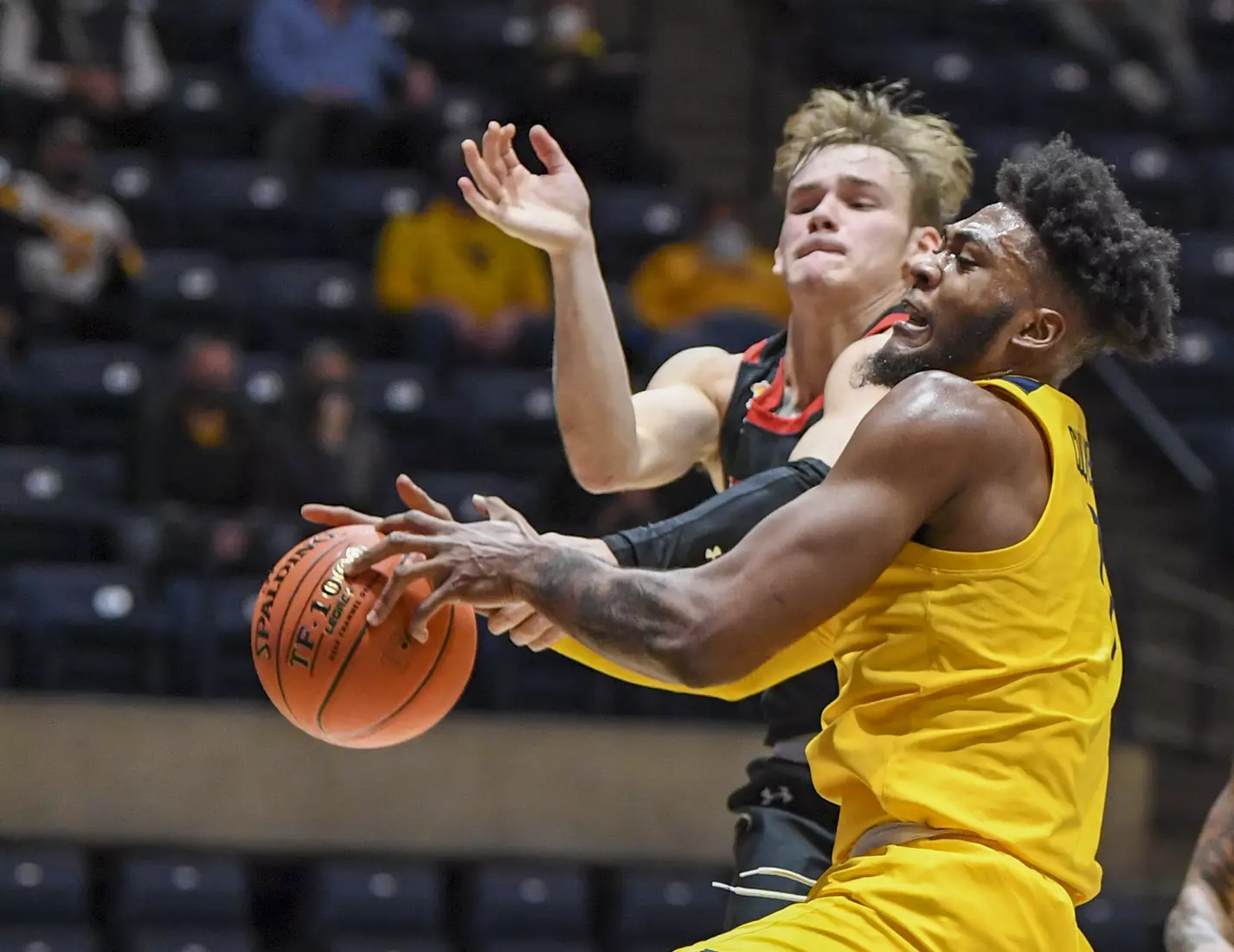 Derek Culver fights for a rebound.