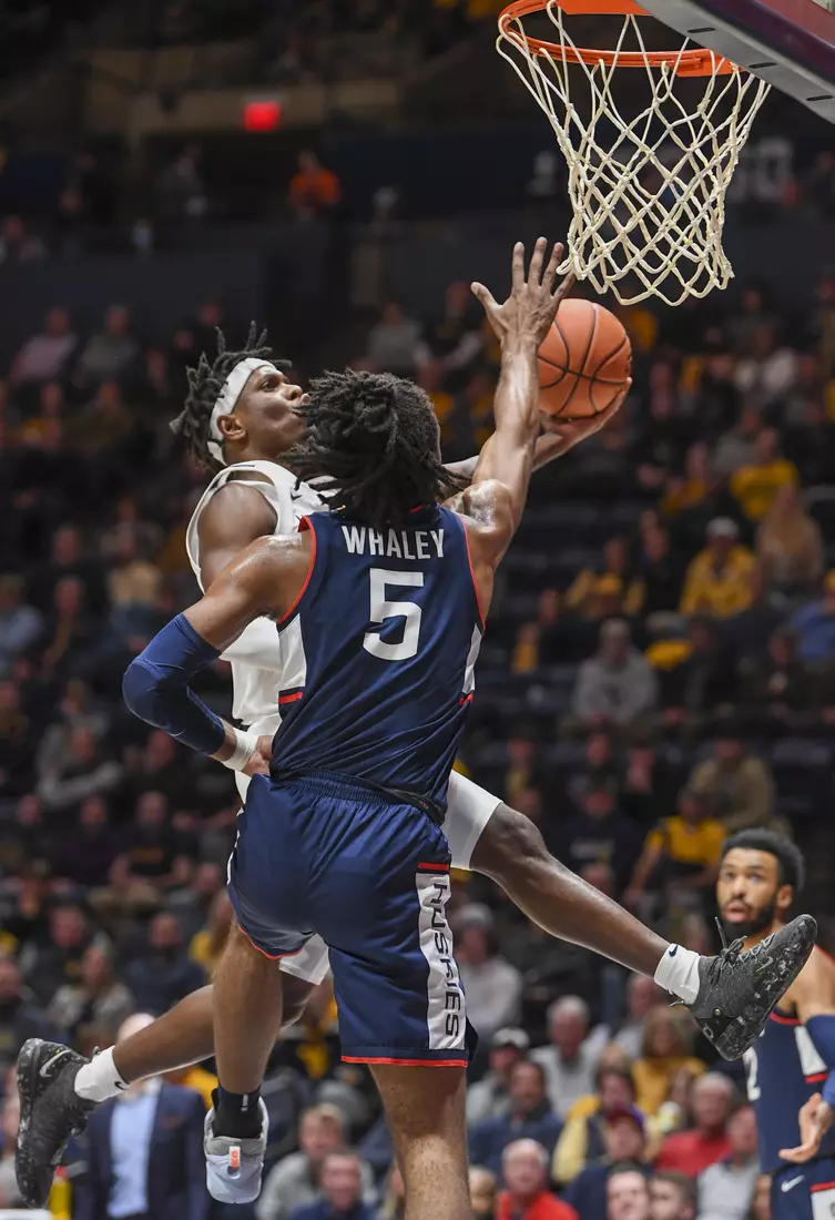Malik Curry goes up for a layup.