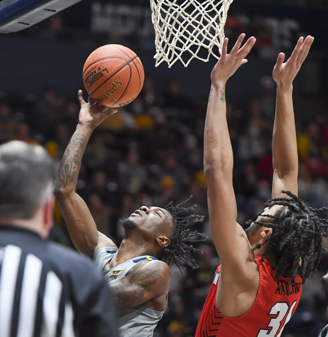 Kedrian Johnson shoots.