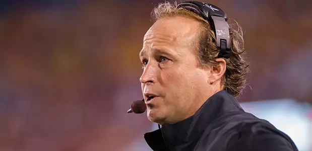 Holgorsen-Headset2.jpg