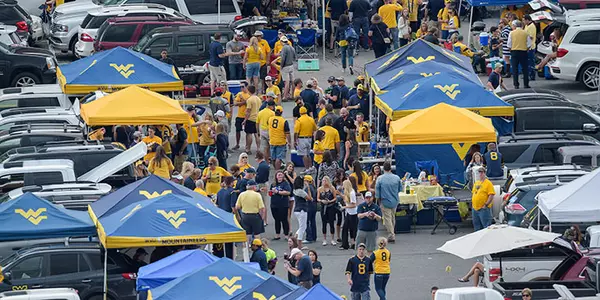 Tailgate-Main-10116.jpg