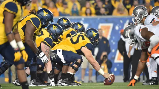 Oklahoma State Snap of Ball