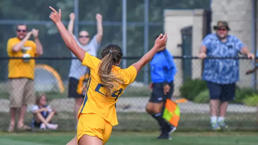 Alina Stahl celebrates her second goal.