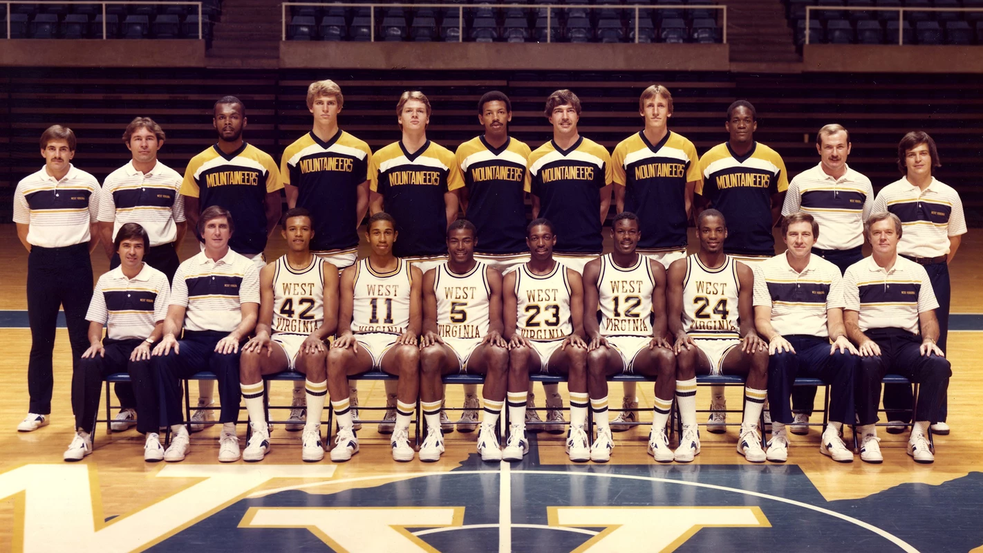 1982 Men's Basketball Team Photo