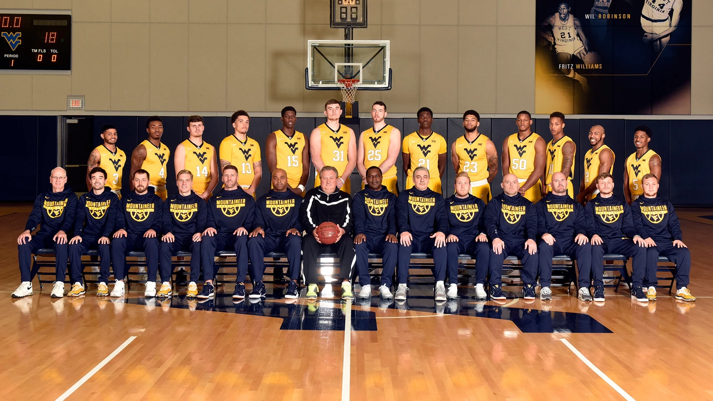 2018 Men's Basketball Team Photo