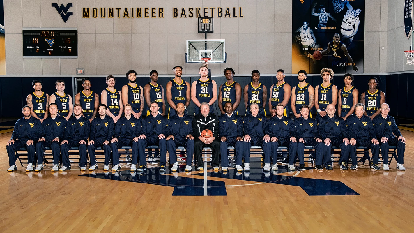 2019 Men's Basketball Team Photo