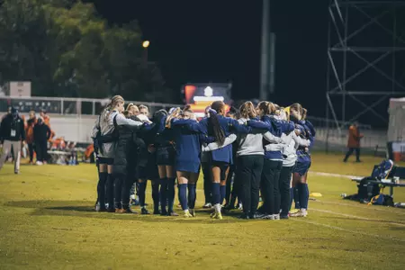 wsoc team huddle