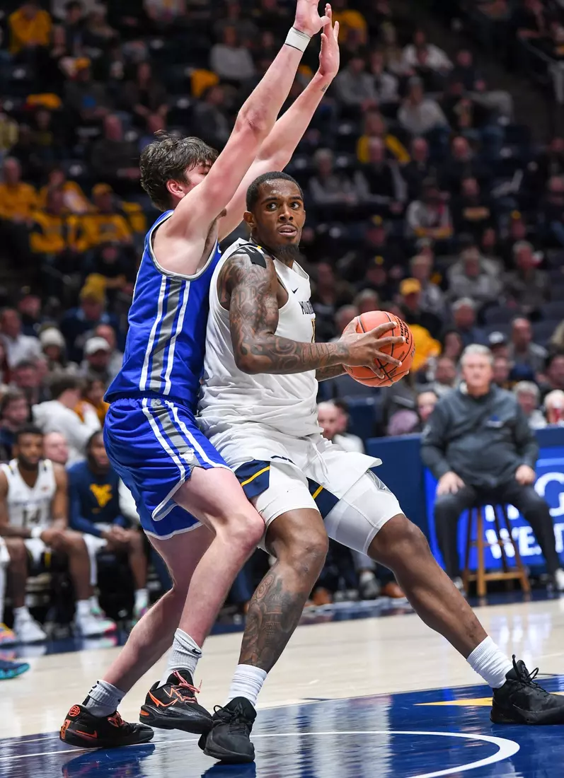 Jimmy Bell Jr. maneuvers to the basket.