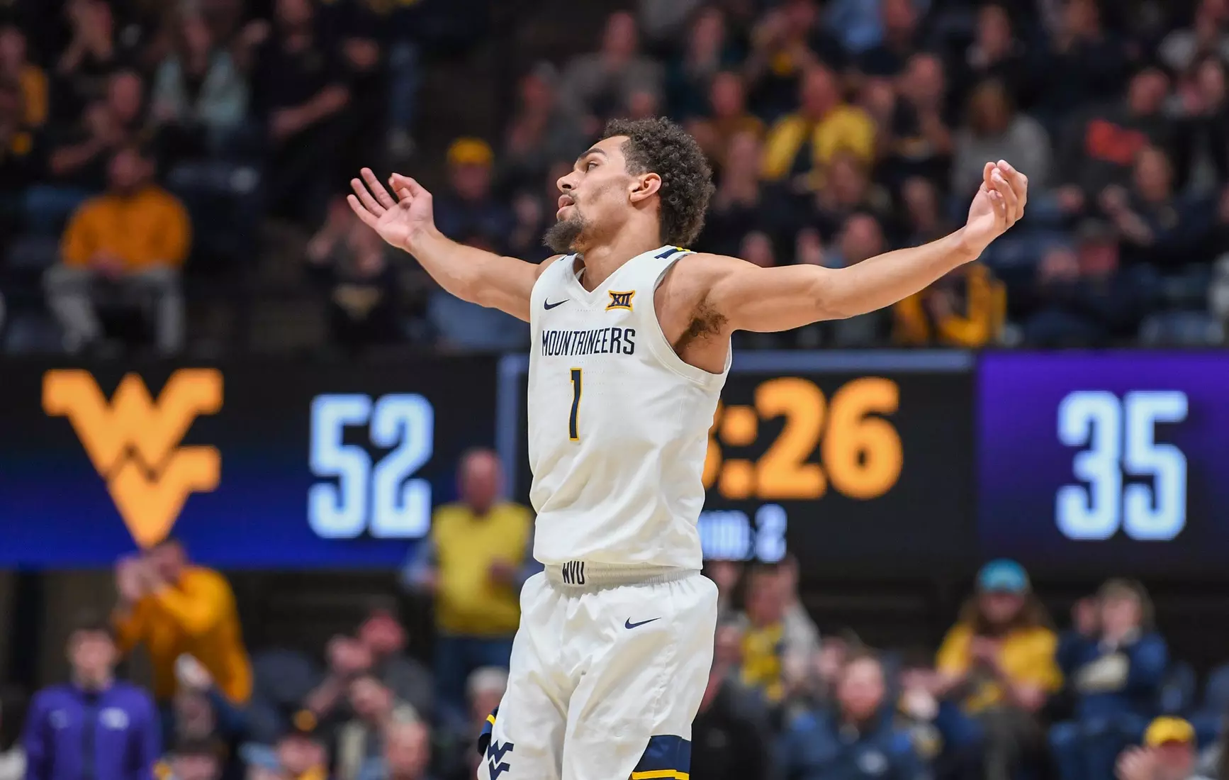 Emmitt Matthews Jr. works the crowd.