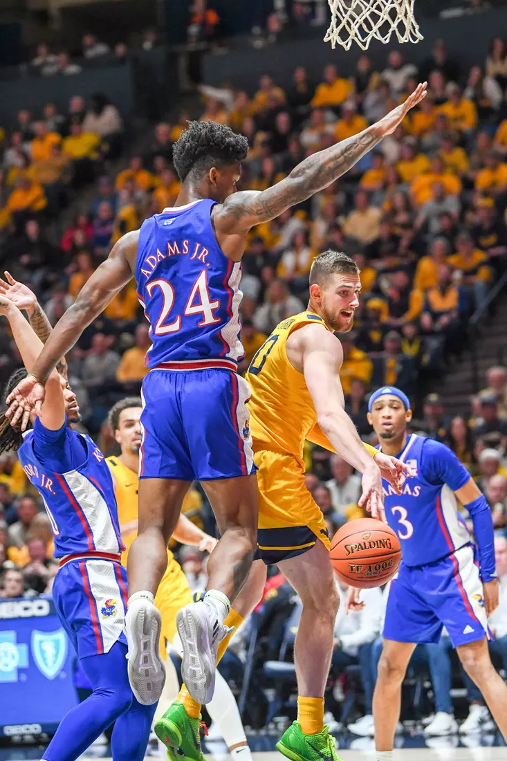 Erik Stevenson passes back to a teammate.