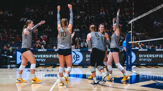 Volleyball Celebration vs TCU