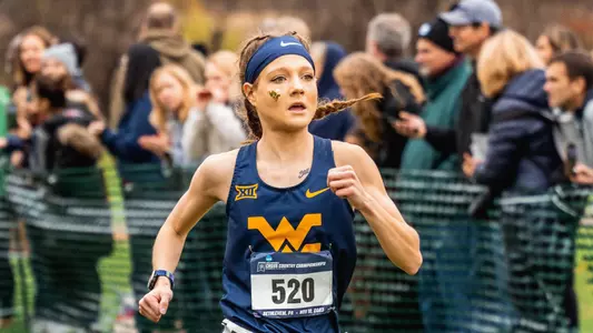 Alexis Lamb running at the 2023 NCAA Mid-Atlantic Regionals