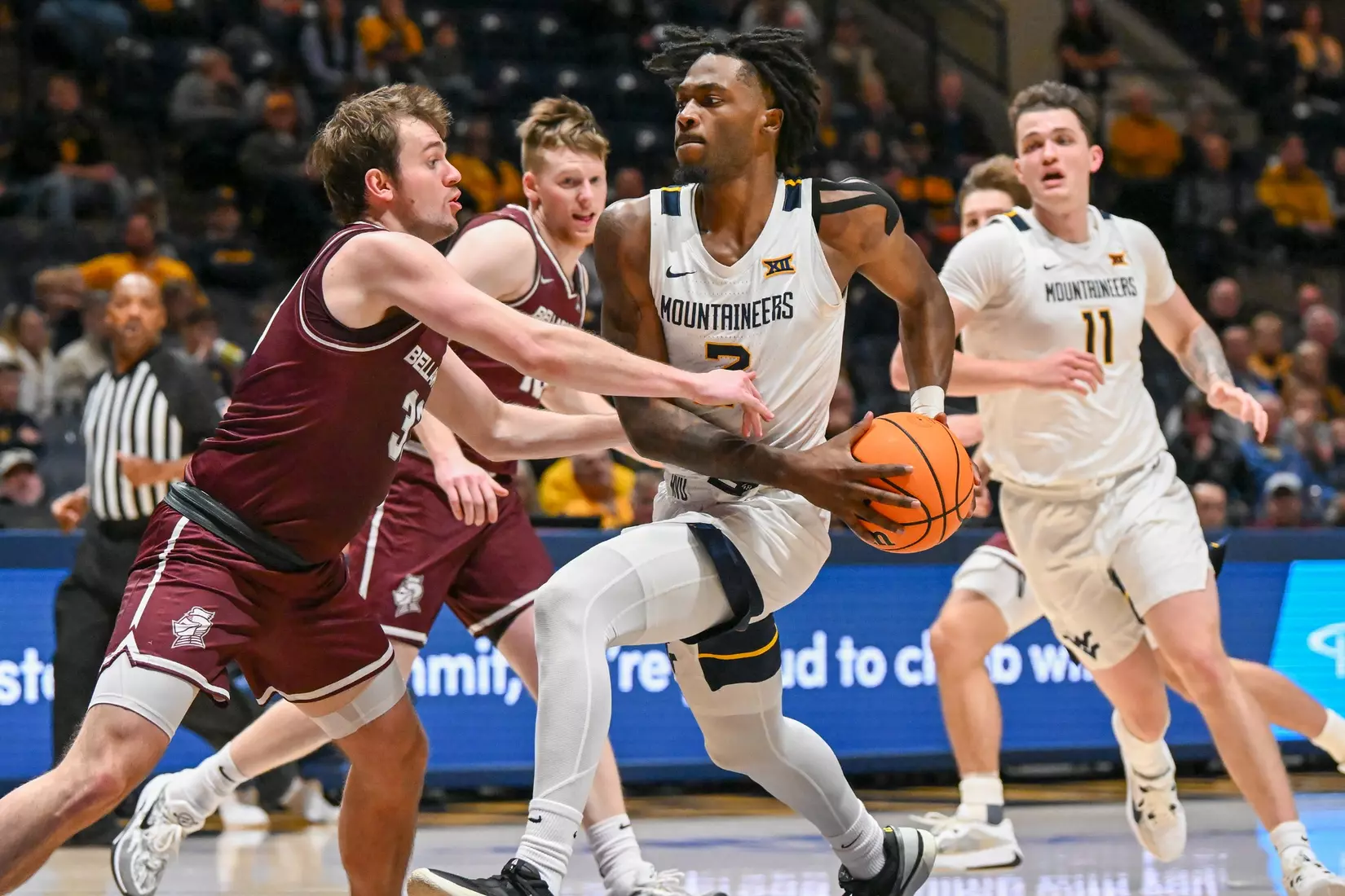 Kobe Johnson drives to the basket.