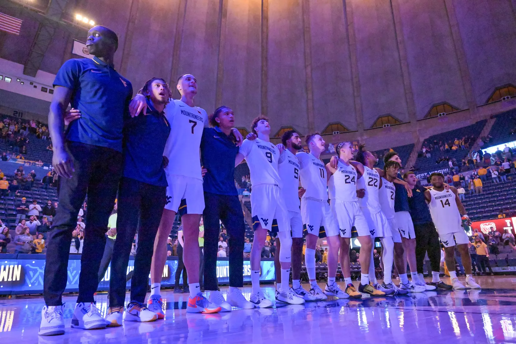 The Mountaineers sing Country Roads.