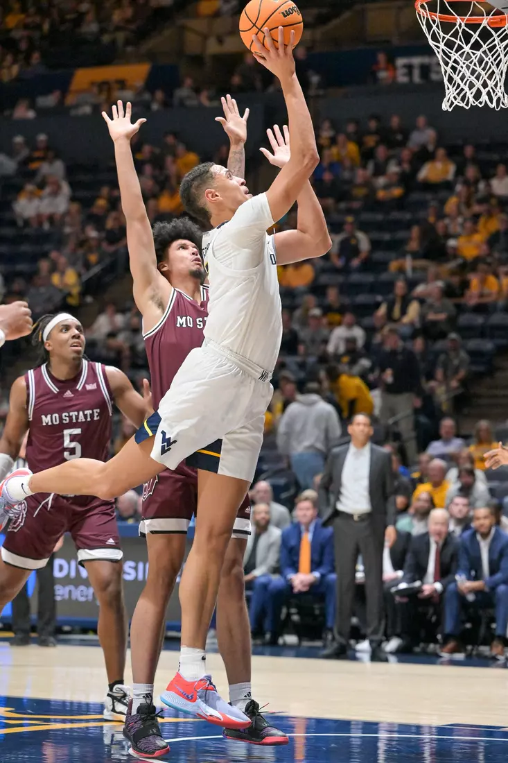 Jesse Edwards goes up for two points.