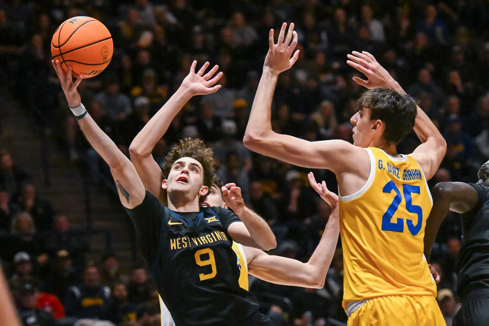 Ofri Naveh shoots and scores.