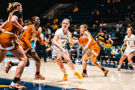 Nichols drive to hoop against Texas