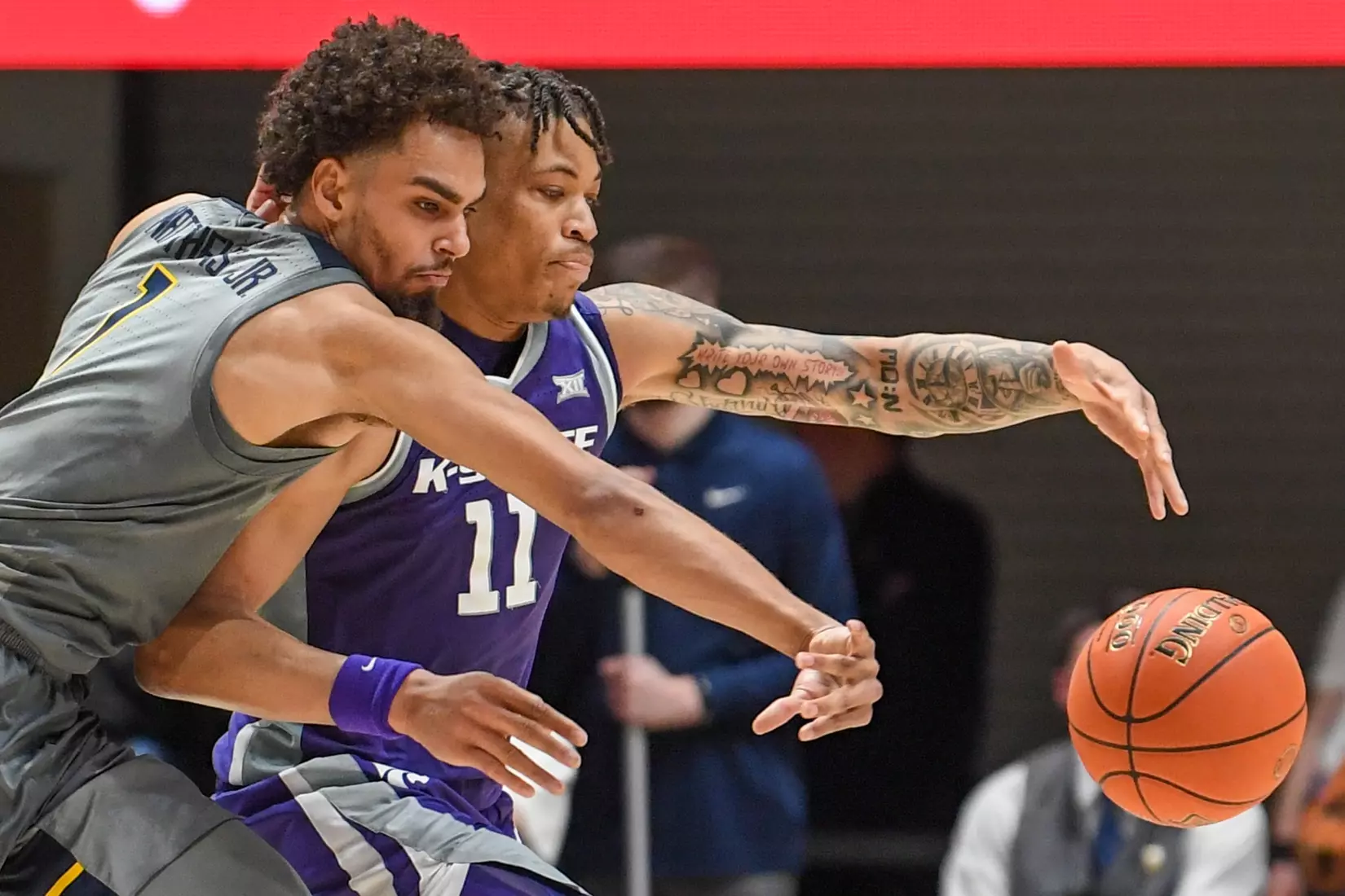 Emmitt Matthews Jr. goes for the steal.