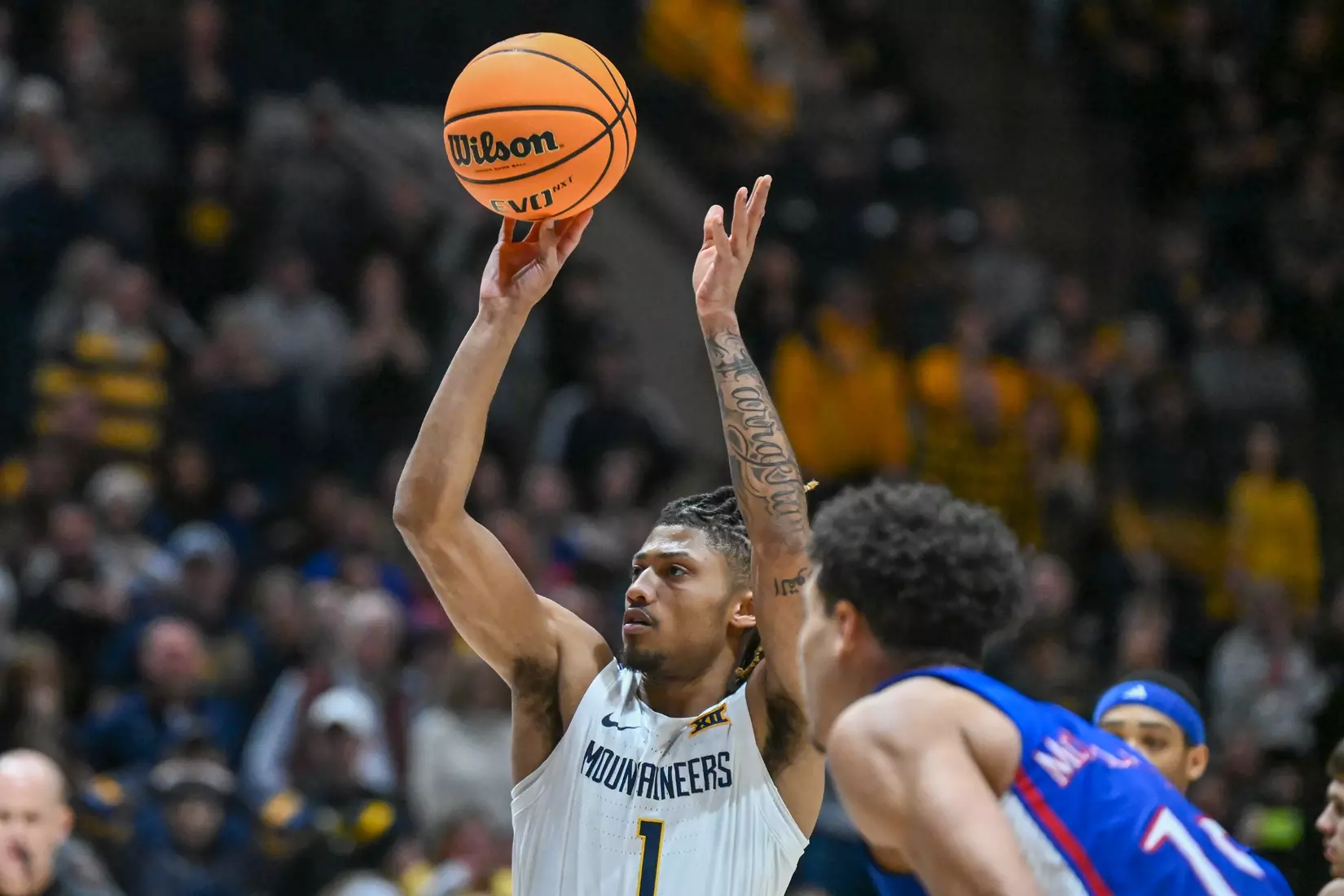 Noah Farrakhan makes a late free throw to help seal the game.