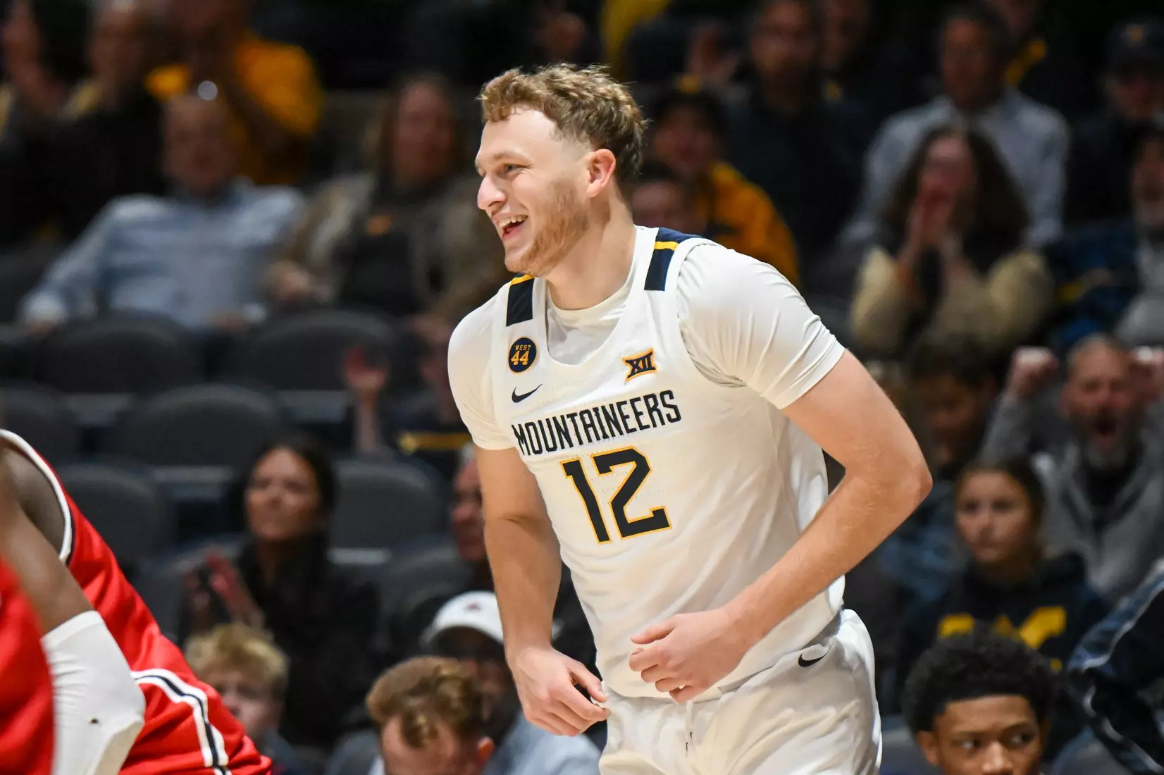 WVU vs Robert Morris basketball game action
