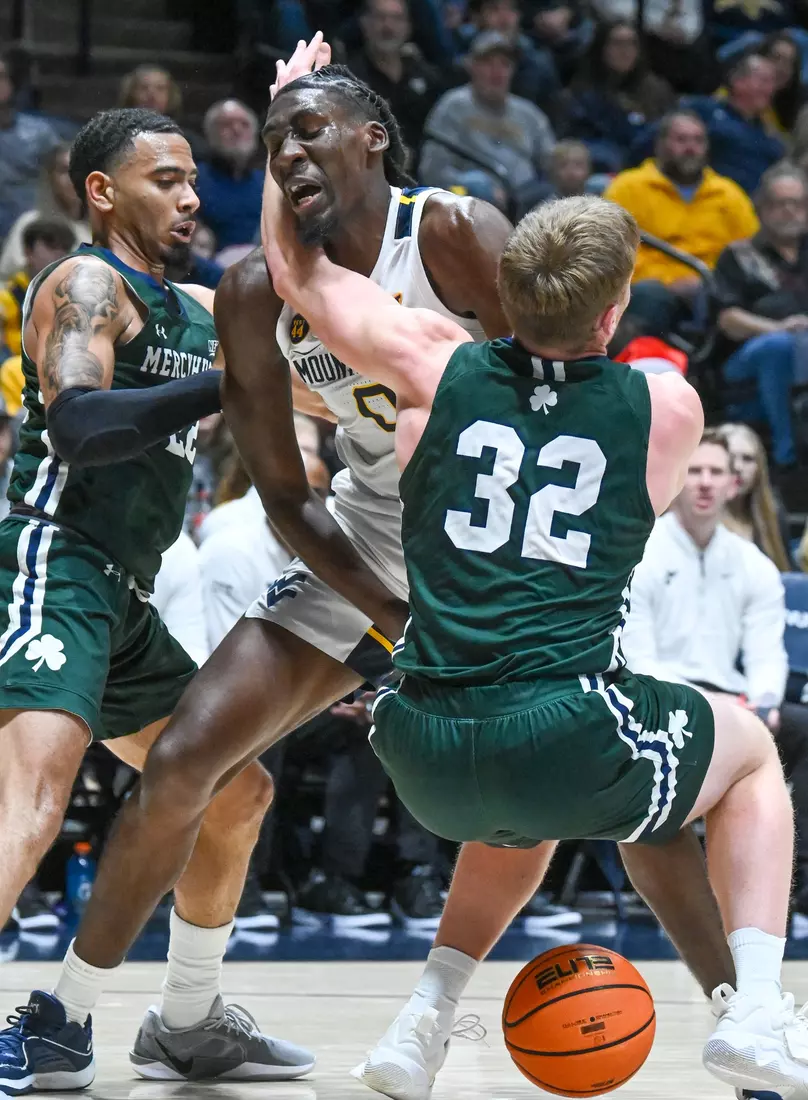 WVU vs Mercyhurst game action