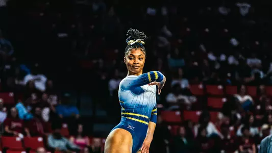 kiana lewis