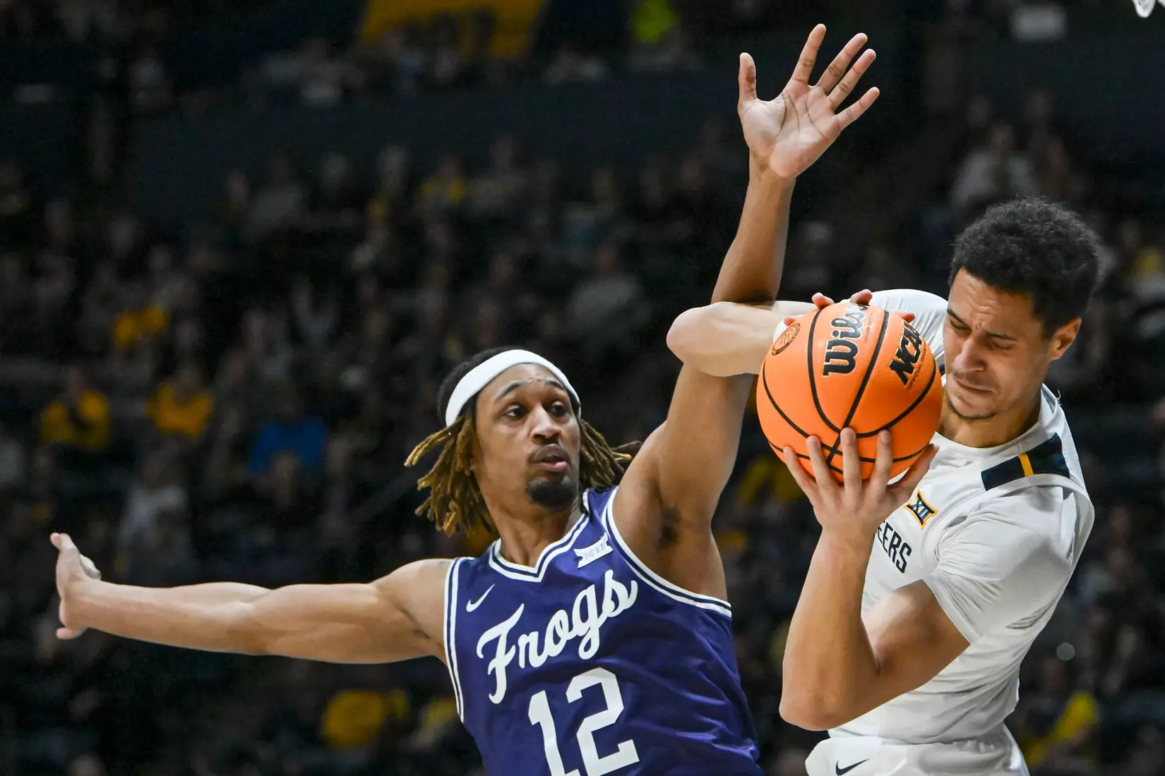 Jesse Edwards grabs a rebound.