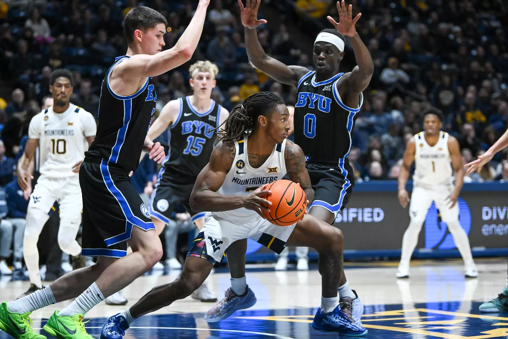 Javon Small looks to pass.