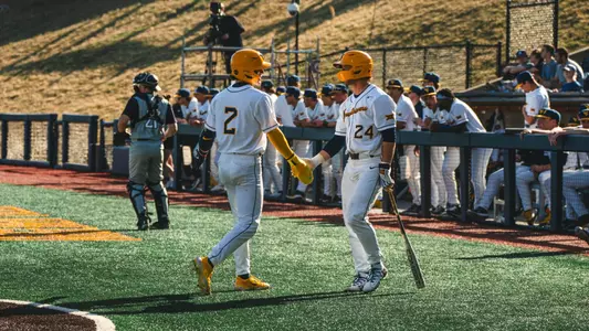Gavin Kelly, Chase Swain