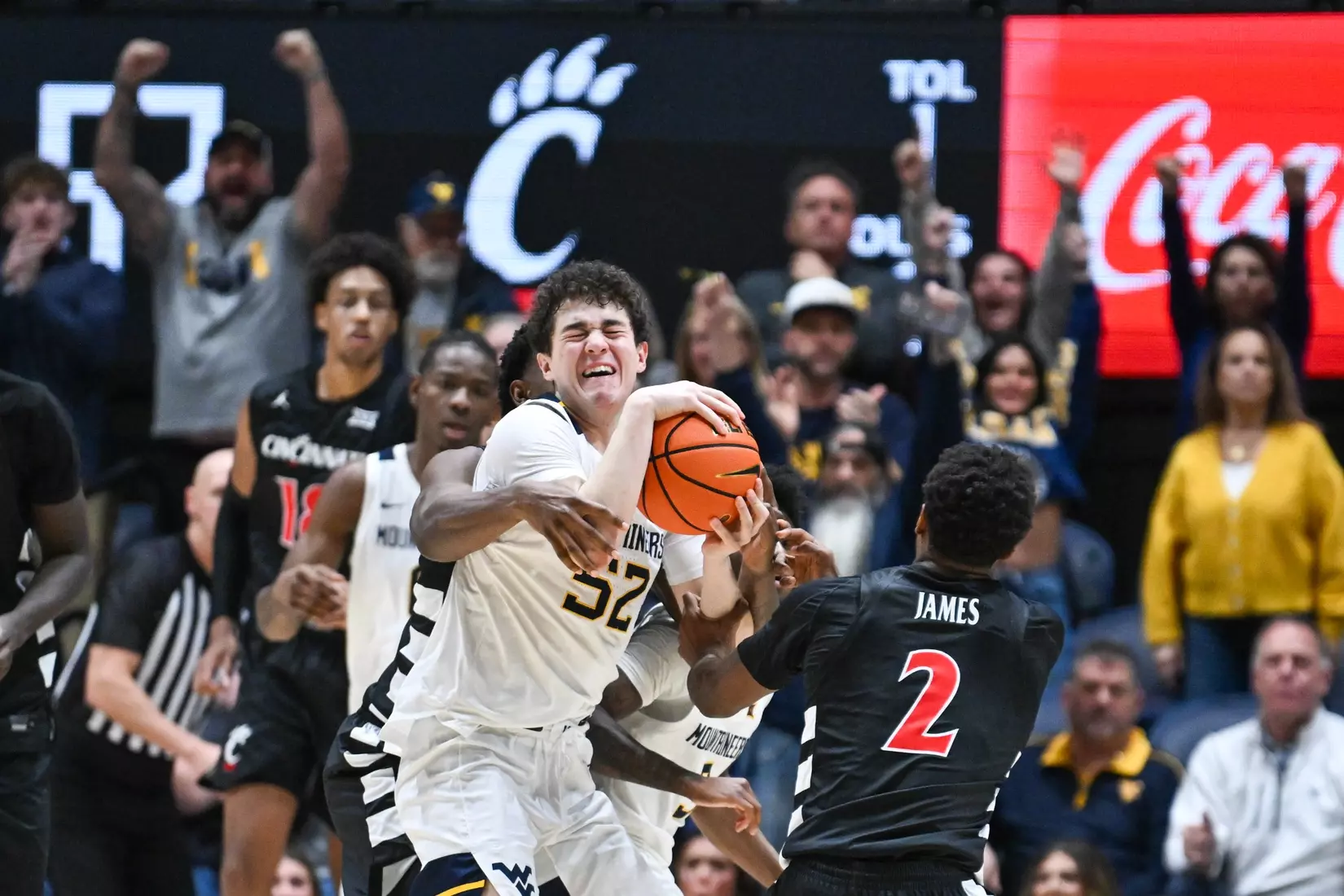West Virginia battles Cincinnati in its Big 12 Conference home opener at Hope Coliseum on Jan. 6, 2026.