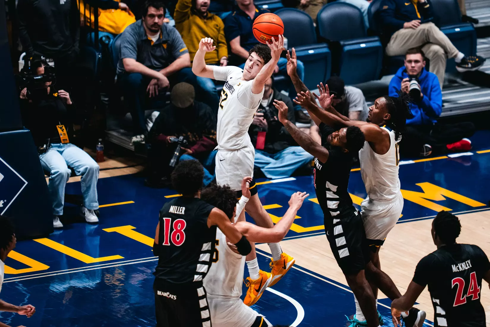 West Virginia battles Cincinnati in its Big 12 Conference home opener at Hope Coliseum on Jan. 6, 2026.