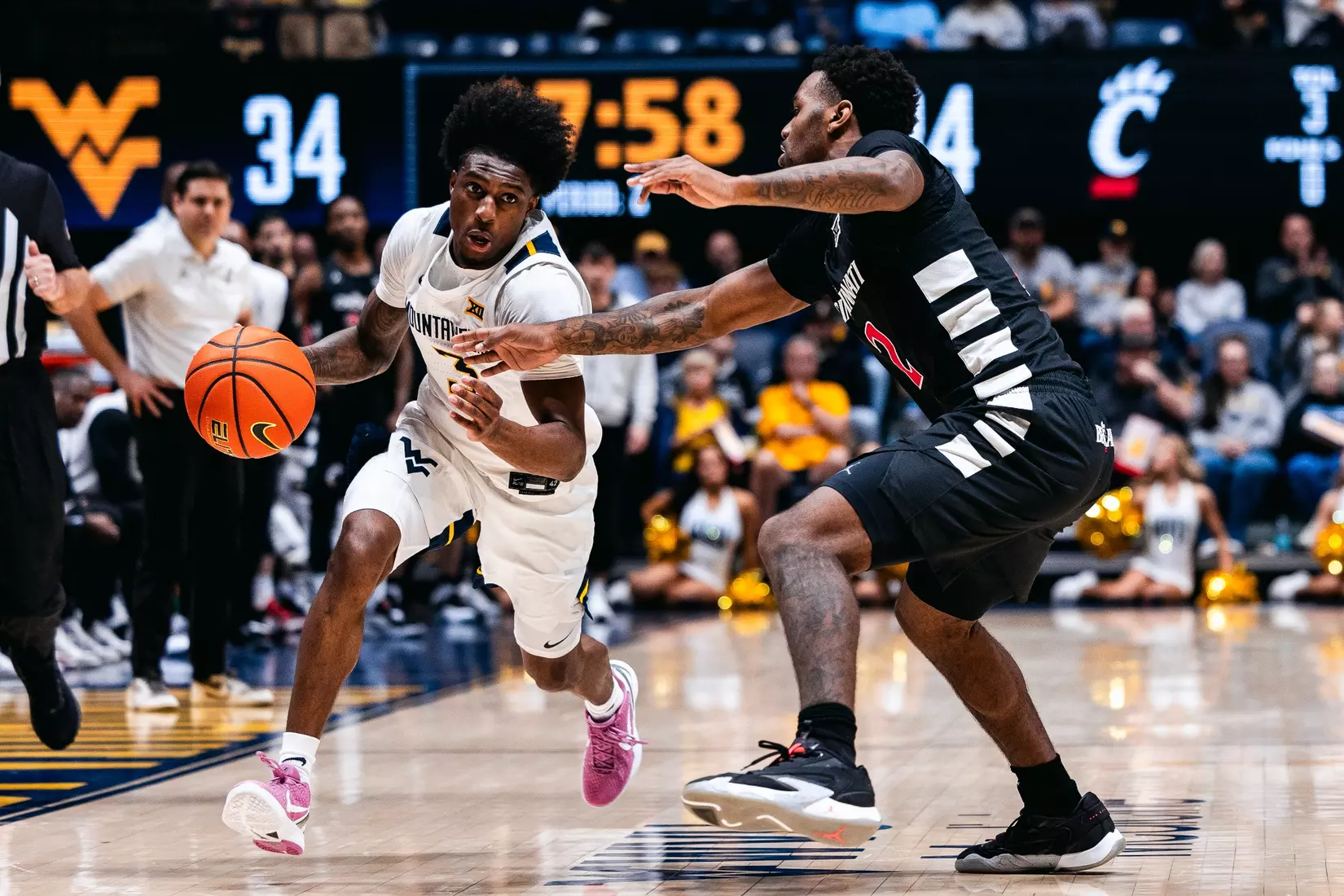 West Virginia battles Cincinnati in its Big 12 Conference home opener at Hope Coliseum on Jan. 6, 2026.