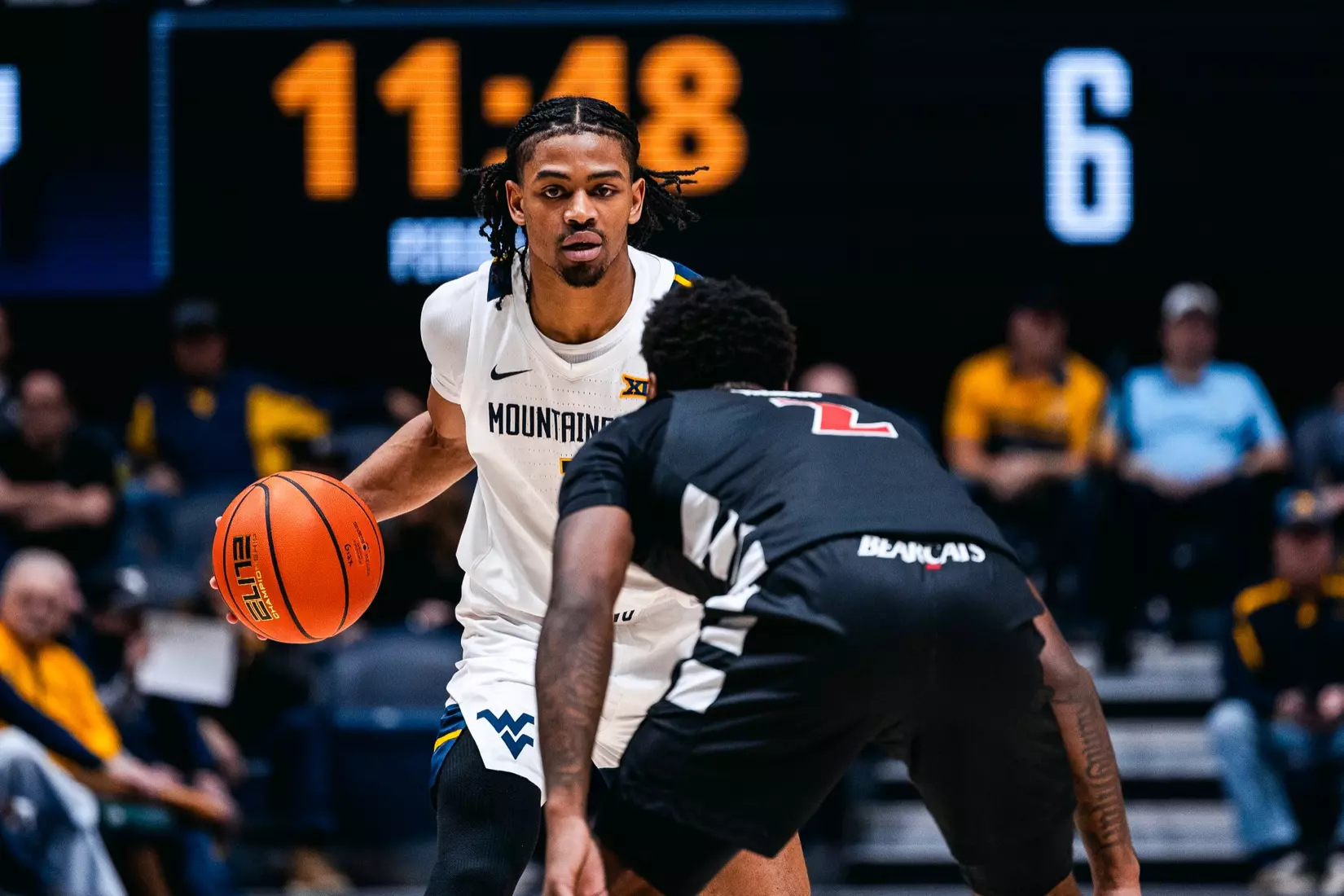 West Virginia battles Cincinnati in its Big 12 Conference home opener at Hope Coliseum on Jan. 6, 2026.