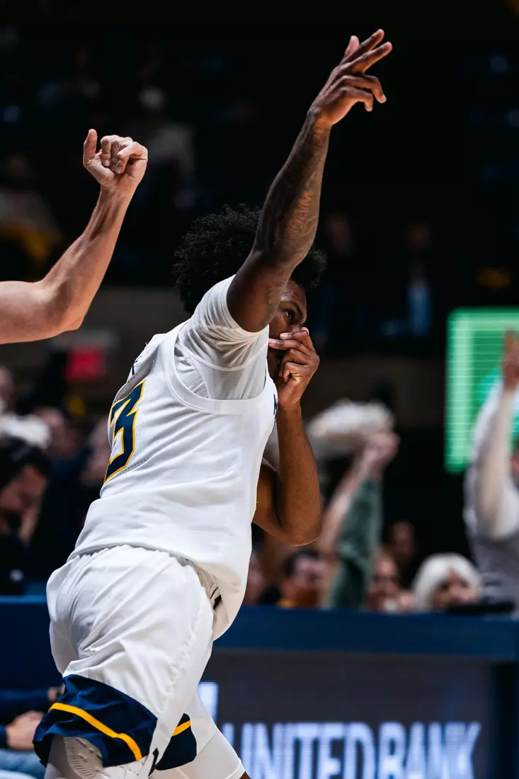 West Virginia battles Cincinnati in its Big 12 Conference home opener at Hope Coliseum on Jan. 6, 2026.