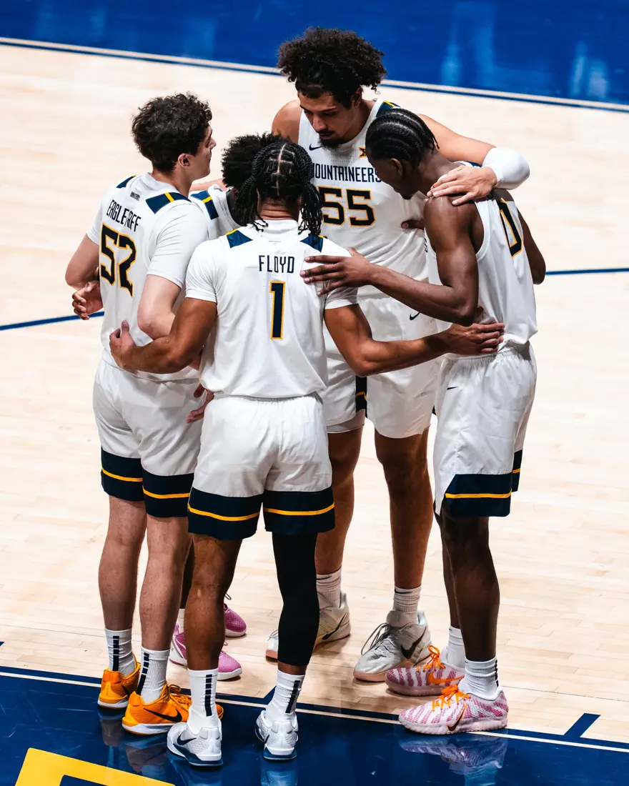 West Virginia battles Cincinnati in its Big 12 Conference home opener at Hope Coliseum on Jan. 6, 2026.