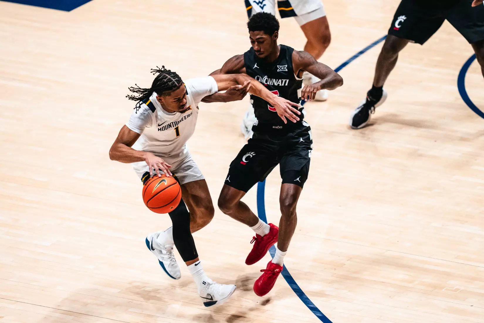 West Virginia battles Cincinnati in its Big 12 Conference home opener at Hope Coliseum on Jan. 6, 2026.