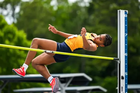 Annishka McDonald @ Raliegh Relays