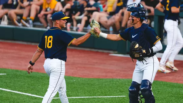 Ian Korn, Matthew Graveline