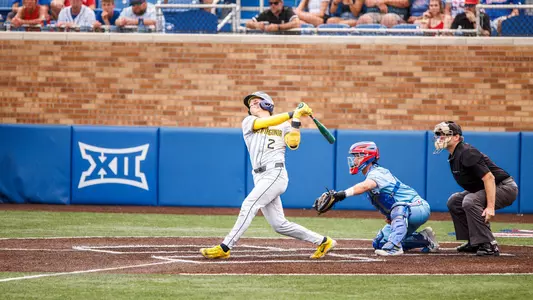 Gavin Kelly hits home run against Kansas