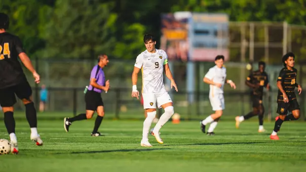 Pablo Pozos plays against Pitt