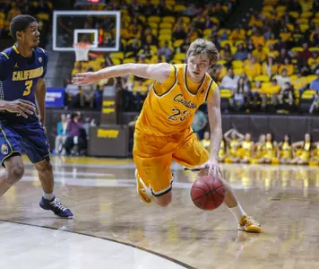 Cowboy Bench Sparks Comeback in 73-72 Win at Montana Image