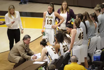 WBB Team Huddle