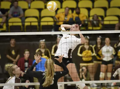 Volleyball vs DU