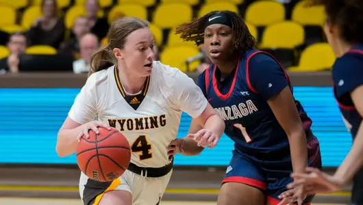 Nov 15, 2022; Laramie, WY, USA; Wyoming Cowgirls forward Grace Ellis (4) against the Gonzaga Bulldogs at Arena-Auditorium. Mandatory Credit: Troy Babbitt-UW Media-Athletics